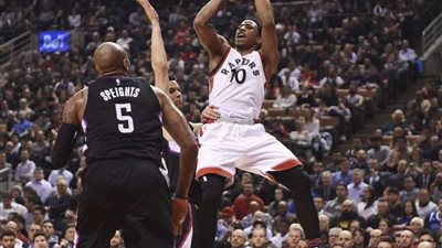 دوري المحترفين الأمريكي.. لاوري يقود رابتورز للفوز على كافاليرز