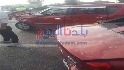 مصرع شخص وإصابة اثنين في حادث بطريق 