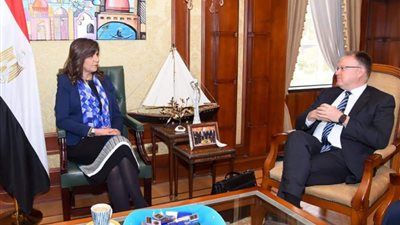 وزيرة الهجرة: شركات متخصصة في الطاقة الخضراء بمؤتمر 