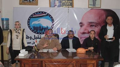 مستقبل وطن بأمانة غرب مدينة نصر يعرض أهداف ومبادئ الحزب بندوة تثقيفية (صور)