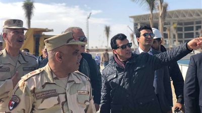 بالصور.. وزير الرياضة يتفقد الصالة المغطاة ومبنى الوزارة بالعاصمة الإدارية الجديدة
