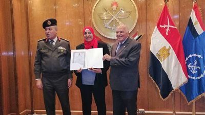 الزناتي يشهد حفل ختام الدورة التدريبية الأولى للمعلمين بأكاديمية ناصر العسكرية