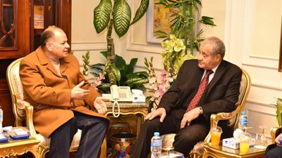 محافظ أسيوط يستقبل وزير التموين فى مكتبه لهذا السبب