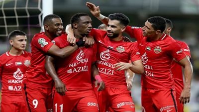 شباب الأهلي دبي يعزز صدارته للدوري الإماراتي بالفوز على العين