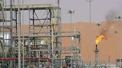 خفض الإنفاق الحكومي يقلص احتمالات نمو القطاعات غير النفطية في السعودية