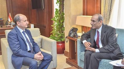 الحكومة ترد على شائعات عدم صلاحية طفايات الحريق المستخدمة في مصر