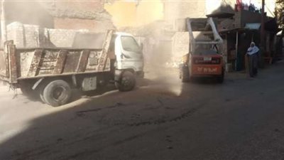 حملات لرفع المخلفات وإزالة الإشغالات بشوارع مدينة المنيا