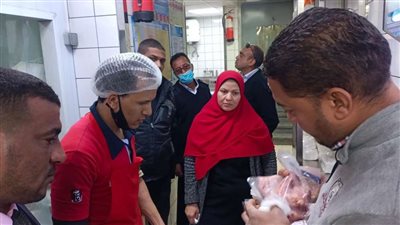 20 محضر مخالفة بيئية في حملات على المطاعم بمدينة قنا