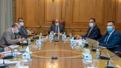 وزير الدولة للإنتاج الحربي يبحث سبل تعزيز التعاون المشترك مع 