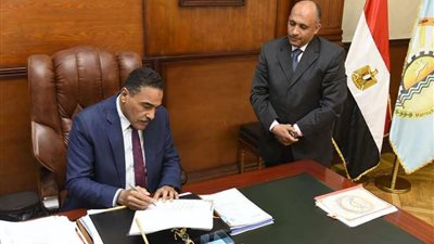 اعرف نتيجتك.. محافظ مطروح يعتمد نتيجة الشهادة الاعدادية بنسبة نجاح ٧٧.٣%