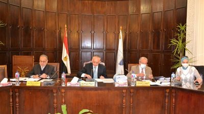 جامعة الإسكندرية تعلن تفعيل قرار حظر الاحتفالات عقب المناقشات العلمية