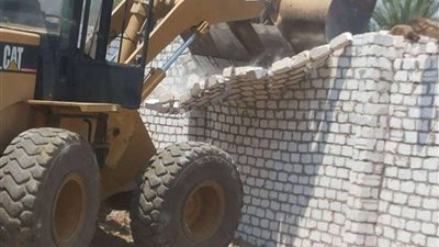 التعدى على الرقعة الزراعية بالشرقية ينذر بالخطر.. والدولة تضرب بيد من حديد