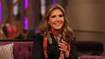 نادية مصطفى ضيف شرف الحفل السنوي لمركز الحفني للفنون