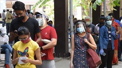 متحدث الحكومة: توفير كورس علاج كورونا في الصيدليات.. 40 قرص بـ625 جنيه