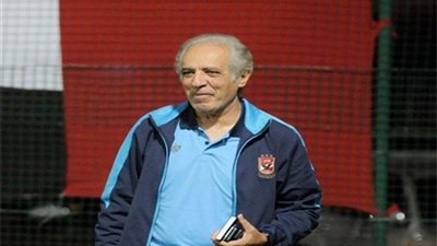 جلسة بين مسؤولي الأهلي ومراقب ومنسق مباراة الهلال السوداني