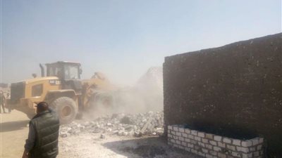 ازالة 123 حالة تعدي على أملاك الدولة بقنا