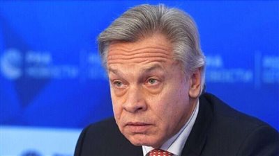 ماذا قال السيناتور الروسي على قصف أمريكي لـ52 هدفًا إيرانيًا؟