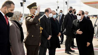 السيسي يلتقي رئيس وزراء اليونان ويعبر عن تقديره لمواقف أثينا تجاه مصر