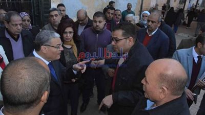 محافظ المنيا يتفقد مستشفى الأمراض الصدرية ويوجه بتكثيف أعمال النظافة