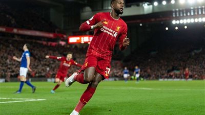 شوط أول سلبي بين ليفربول وإيفرتون بكأس الاتحاد الإنجليزي