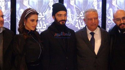 بالصور.. أسرة  فيلم