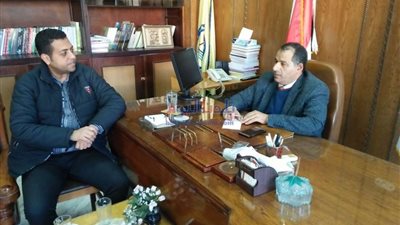 حوار| عميد آداب بني سويف: انفردنا بتخصصات جديدة ولائحة الساعات المعتمدة أكبر تحدياتنا