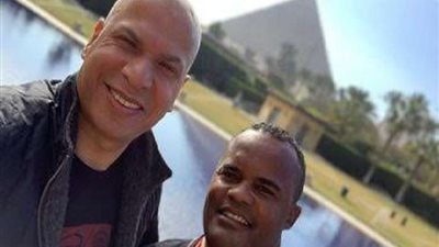 بث مباشر.. مباراة أساطير كرة القدم تحت سفح الأهرامات