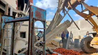 إزالة 34 تعدى ضمن المرحلة الثانية من الموجه 19 لإزالة التعديات في البحيرة