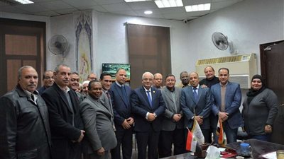 نائب وزير التعليم لشئون المعلمين يزور الإدارة العامة للامتحانات (صور)