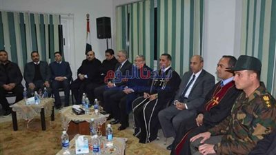 رئيس جامعة المنيا يُقدم التهنئة للأقباط بمناسبة عيد الميلاد المجيد