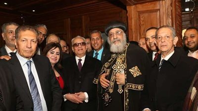 بالصور.. رئيس الوفد وقياداته يهنئون البابا تواضروس بعيد الميلاد المجيد