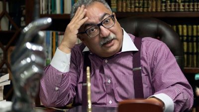 إبراهيم عيسى يكشف حقيقة اعتذاره عن مهرجان أسوان: «أتهددت وليه أضحي بروحي»