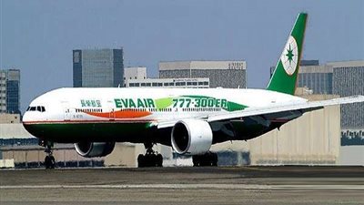 شركة إيفا التايوانية تُعلق رحلاتها في المجال الجوي الإيراني