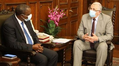 وزير الزراعة يبحث مع نظيره التنزاني التعاون فى الاستزراع السمكي والإنتاج الحيواني