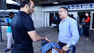 عبدالحفيظ يستقبل بعثة الأهلي في زيمبابوي