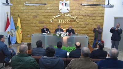 سكرتير عام محافظة مطروح يبحث أزمة الصرف الصحي بمنطقة 