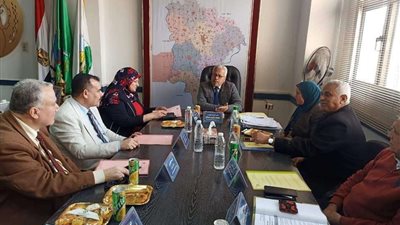 مدير تعليم المنوفية تشارك في اجتماع مجلس إدارة المدرسة الثانوية الفنية لمياه الشرب والصرف الصحي بالمنوفية