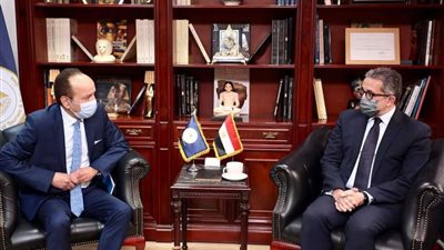 وزير السياحة والآثار يلتقي بالمدير الجديد للمكتب الإقليمي لليونسكو للعلوم في الدول العربية