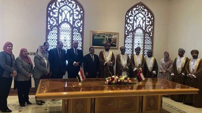 سفيرنا في مسقط يشارك بمراسم توقيع مذكرة تفاهم للتعاون بمجالات الإدارة والخدمة المدنية (صور)