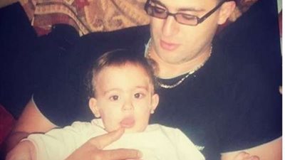 شاهد.. أحمد السقا يستعيد ذكرياته بصورة نادرة