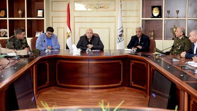 محافظ بني سويف يترأس اجتماع تنفيذ التدريب العملي (صقر 58) لمجابهة الكوارث