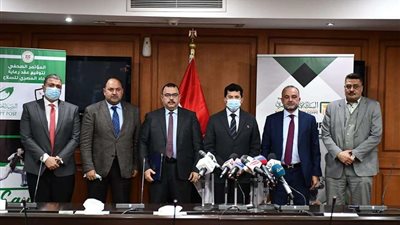 وزير الرياضة يشهد فاعليات مؤتمربطولتي العالم لسلاح الشيش والرماية.. تفاصيل