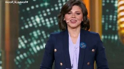 ليلى علوي توجه رسالة للمتسابقة يارا مجدي في برنامج «الدوم» (فيديو)