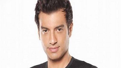 تعرف على موعد عزاء والد الفنان إيهاب توفيق