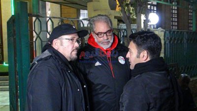 نجوم الفن والرياضة يشاركون في تشييع جنازة والد إيهاب توفيق (صور)