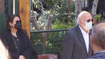 أبرزهم وزيرة الثقافة وعمر خيرت.. تشييع جنازة الفنانة جالا فهمي (صور)