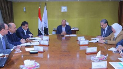 وزير النقل يتفقد كوبري إمبابة على النيل