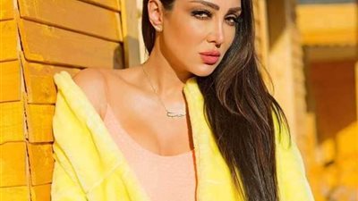 بإطلالة الفرو الأبيض.. سامية الطرابلسي تسحر متابعيها على انستجرام