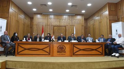 وفد من لجنة الشباب والرياضة بمجلس النواب تزور عدد من مراكز الشباب بقنا