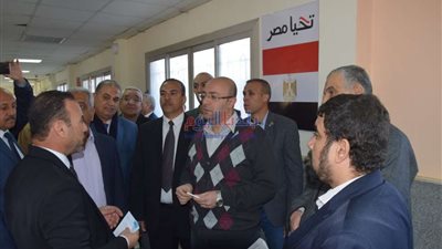 محافظ بني سويف يتفقد مستشفى الفشن ويأمر بتشكيل لجنة للمرور على المنشآت التعليمية غير المستغلة